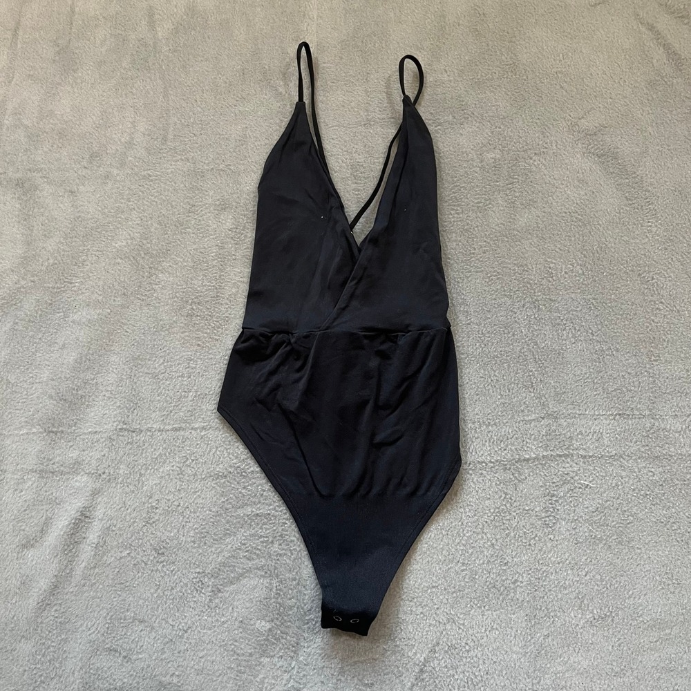 Anthropologie Bodysuit XXS/XS‎ Black Sleeveless Criss Cross V Neck